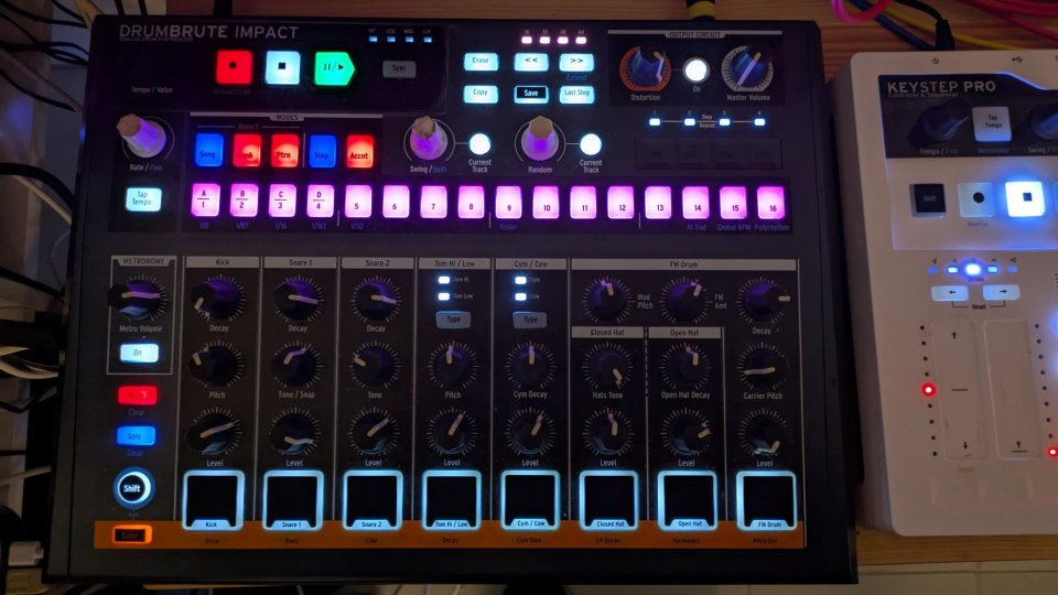 Arturia Drumbrute Impact