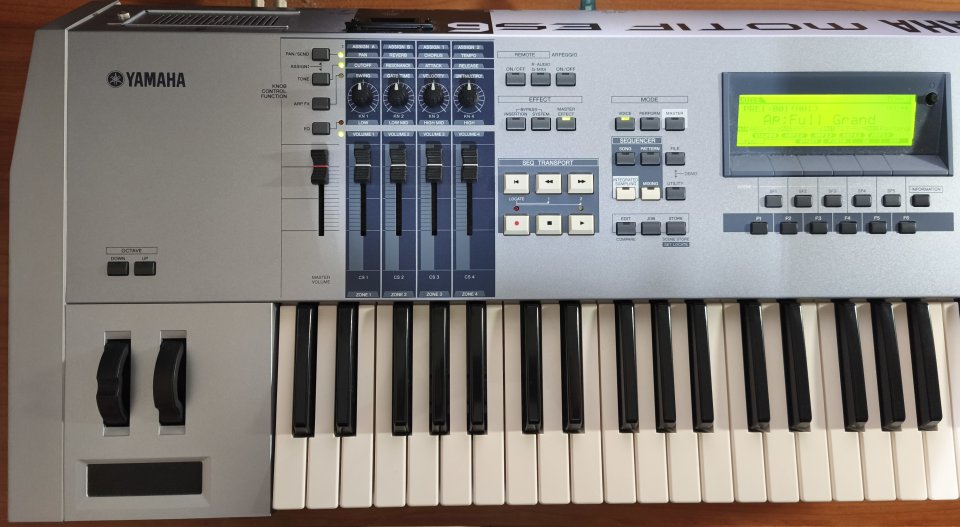 Yamaha Motif ES6
