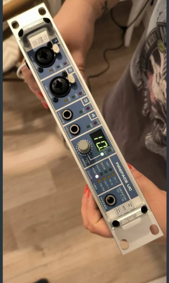 Interfaz de Audio RME Fireface UC de segunda mano · Foto 1 de 4 · Bizkaia · 650 €