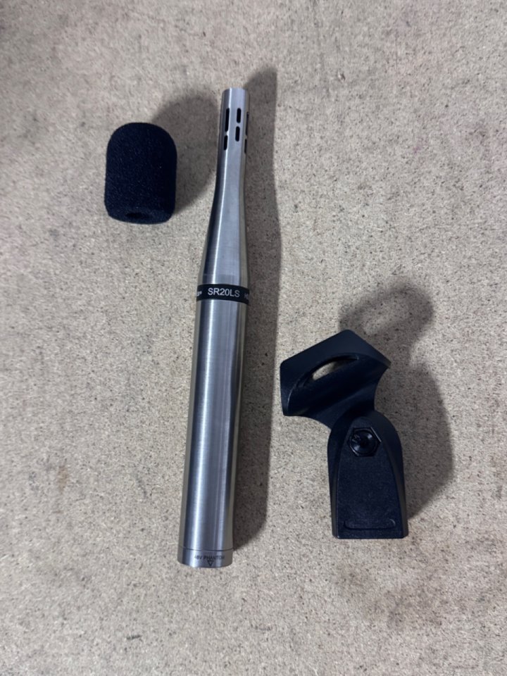 Earthworks sr20LS de segunda mano · Barcelona · 350 €