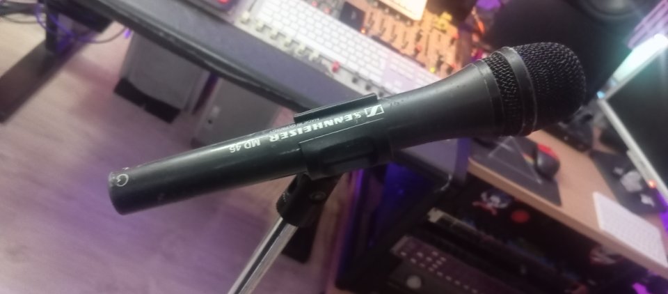 Sennheiser MD 46 (Reportero) de segunda mano · Foto 2 de 3 · Madrid · 100 €