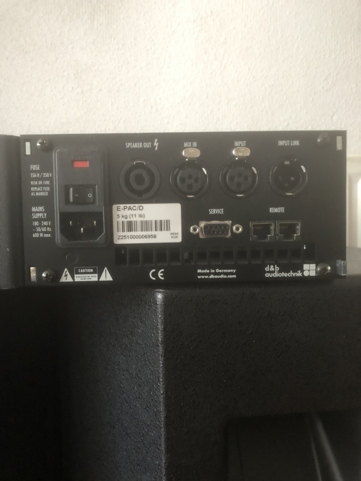 d&b audiotechnik Ci60 + E-PAC de segunda mano · Foto 5 de 6 · Madrid · 2300 €