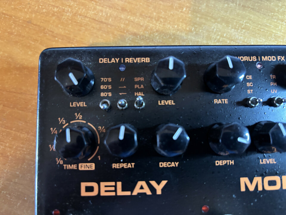 Nux Cerberus + Fuente alimentación