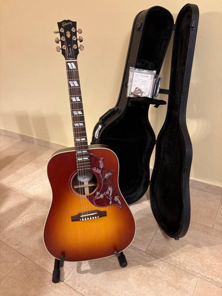 Gibson hummingbird studio rosewood satin rosewood burst