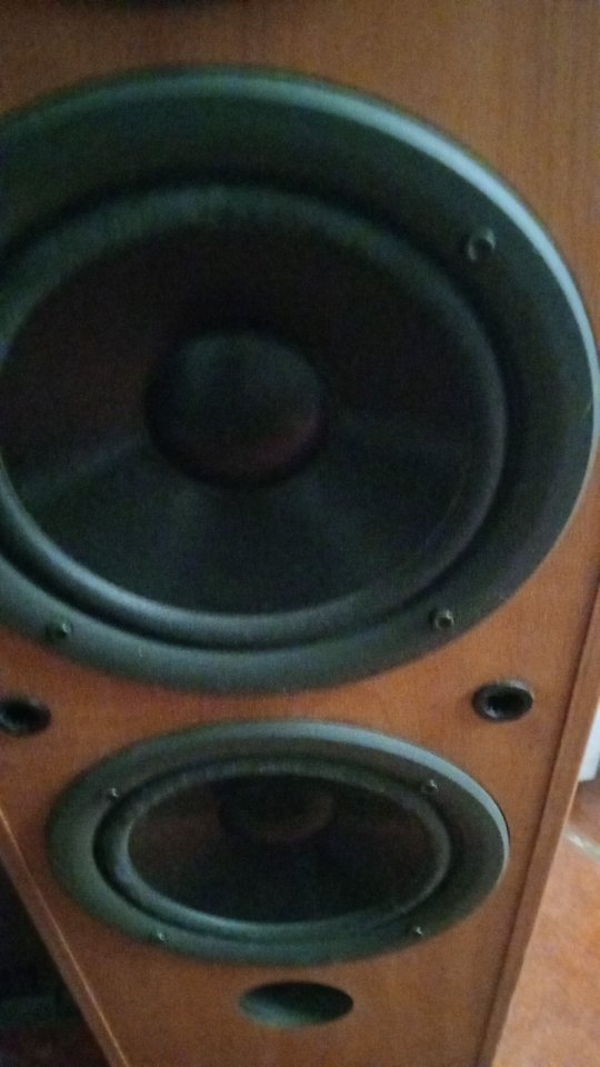 Altavoces equipo de segunda mano · Foto 2 de 7 · Cádiz · 120 €
