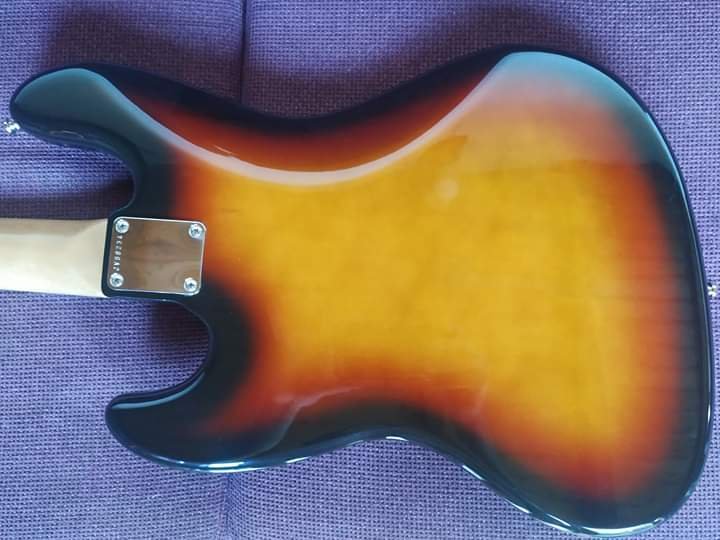 Fender jazz bass JV