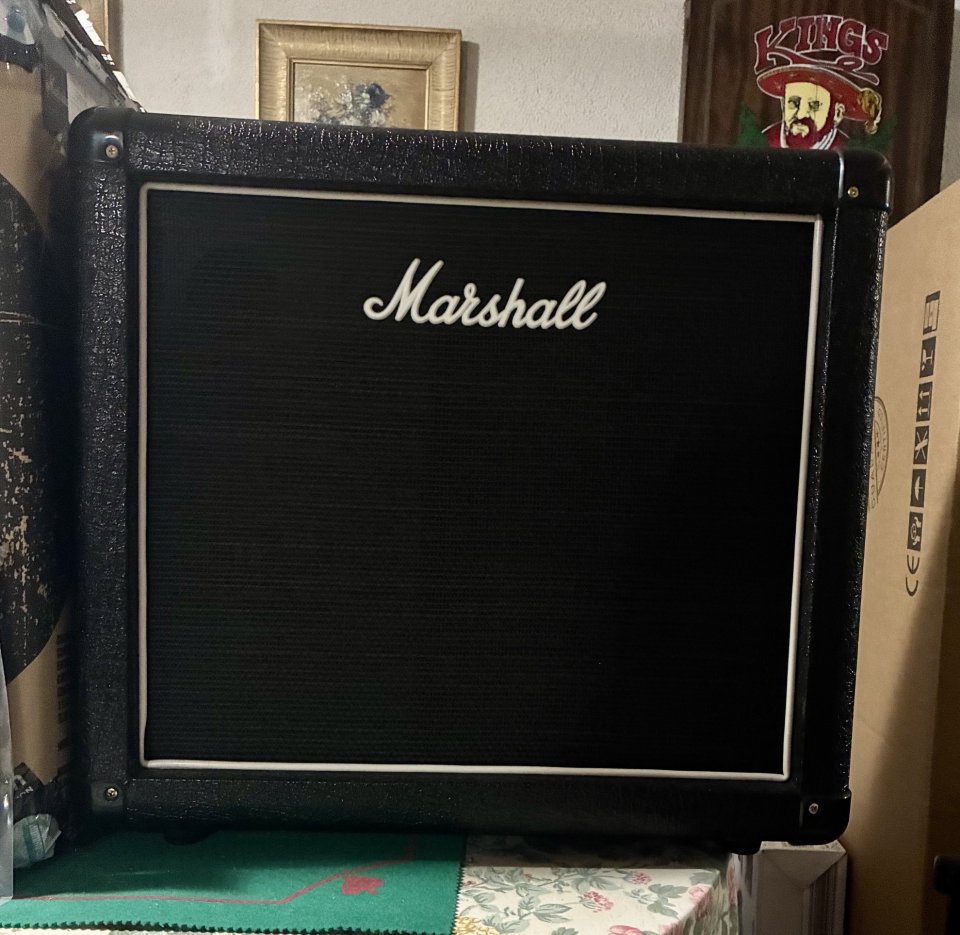 Pantalla amplificador Marshall MX112R de segunda mano · Foto 2 de 4 · Madrid · 140 €