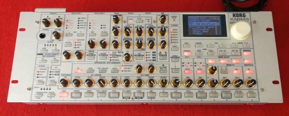 Korg Radias Rack de segunda mano · Foto 1 de 5 · Girona · 755 €