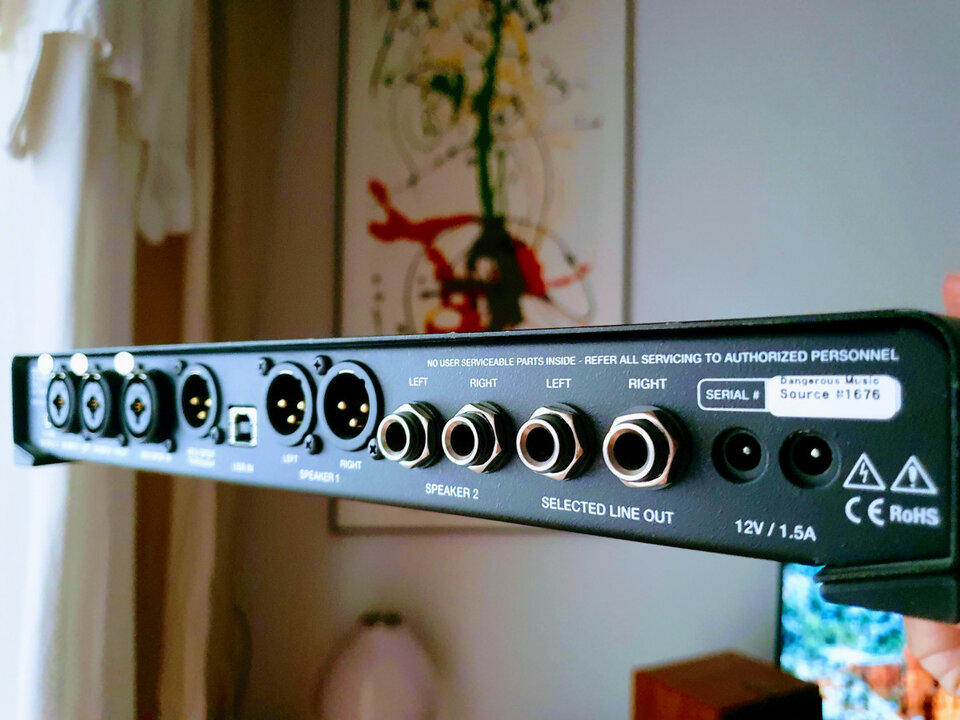 Dangerous Music Source - DAC controlador monitoring mastering