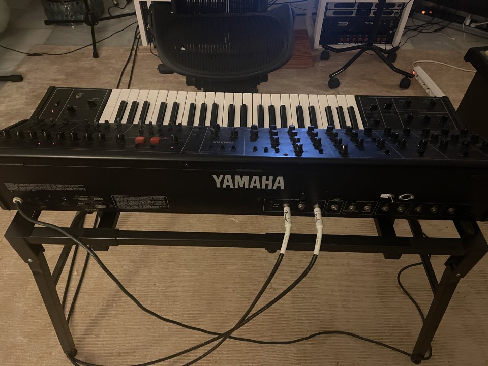 Yamaha CS 30 con midi como nuevo