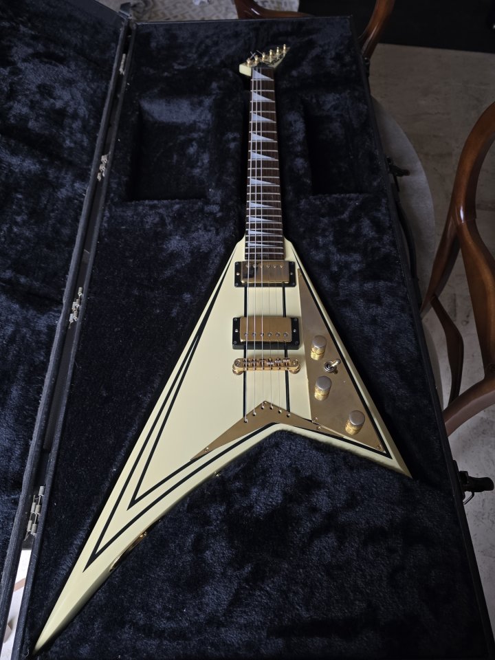 Jackson RR5 Japan