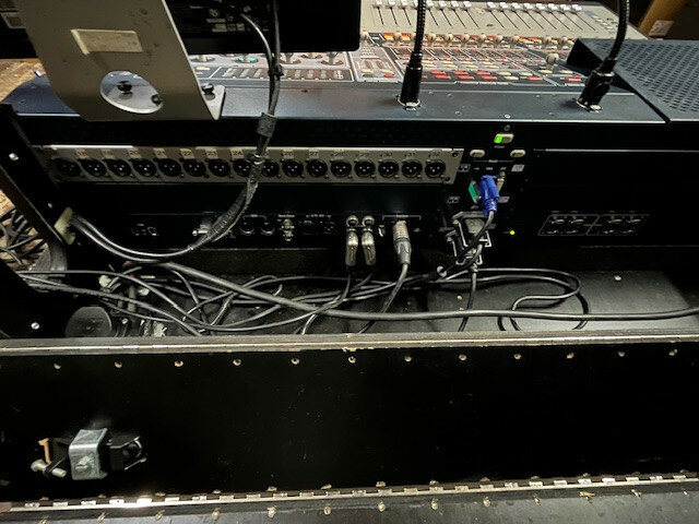 VENUE SC48 con 2 rack Escenario,  precio + IVA