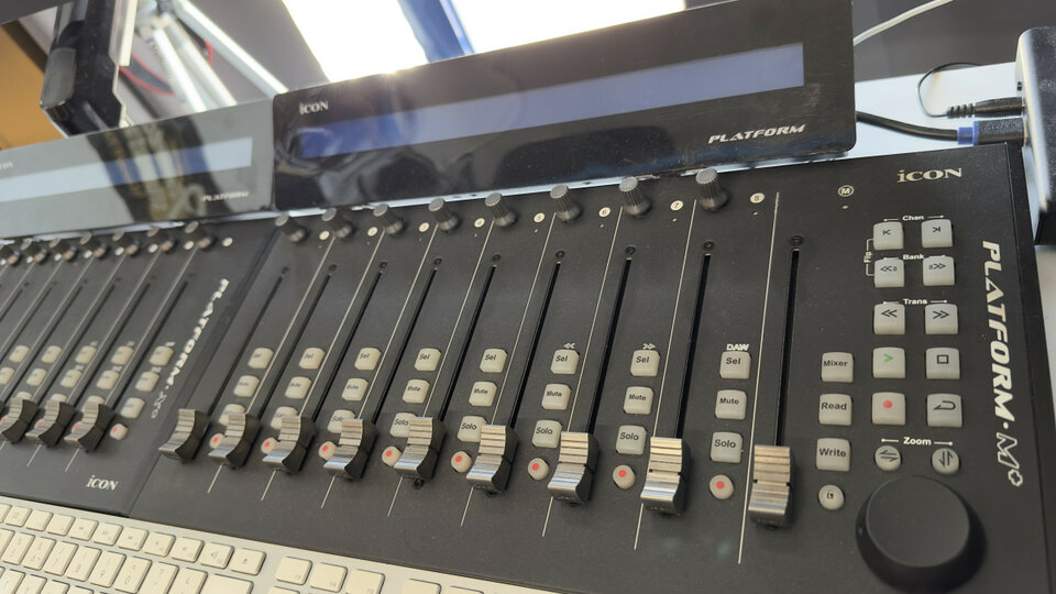 Controladoras ICON Platform X+ M+ B+