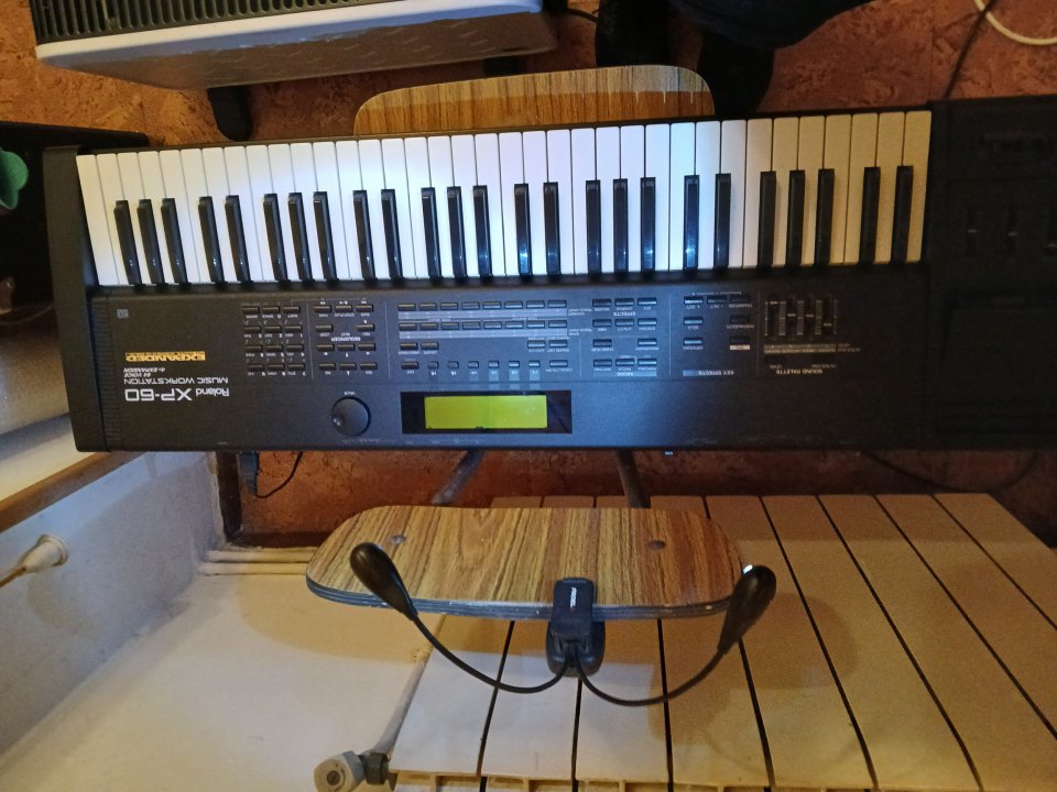 Roland xp 60