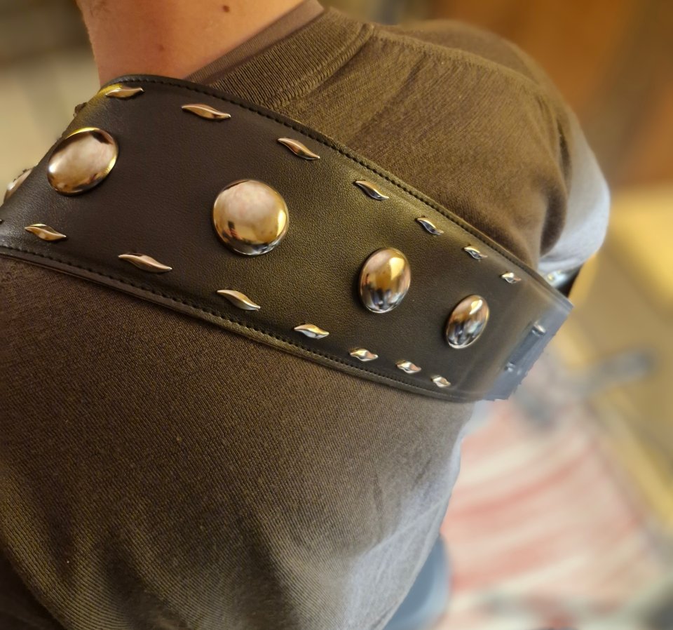 Correa bajo o guitarra "Iron Shield" 10cm