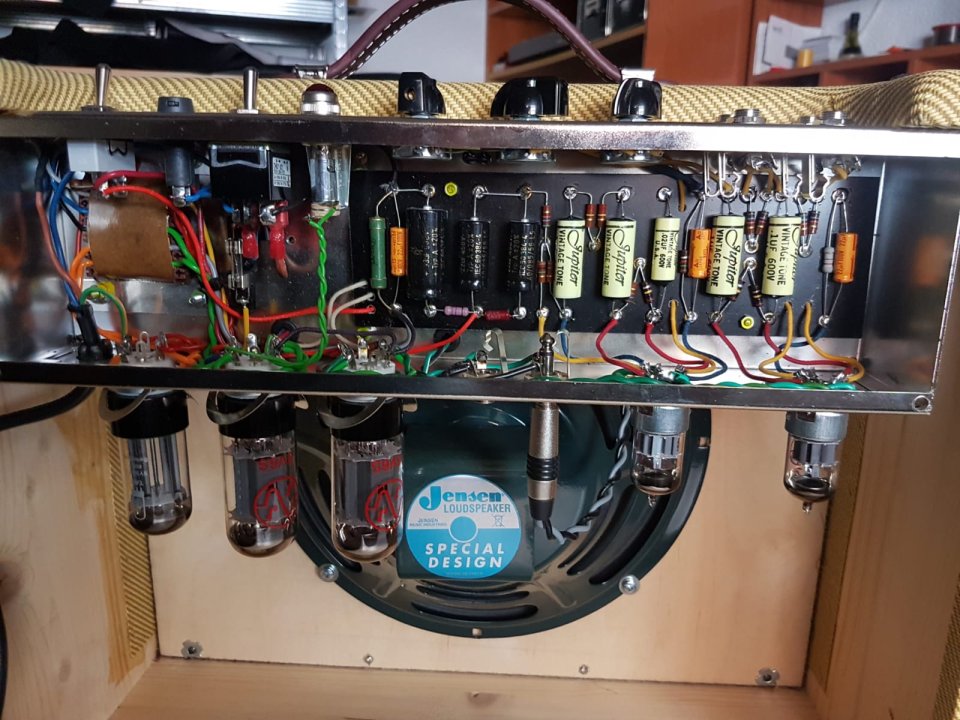 Amplificador de Boutique inspirado en el Fender 57 Custom Deluxe