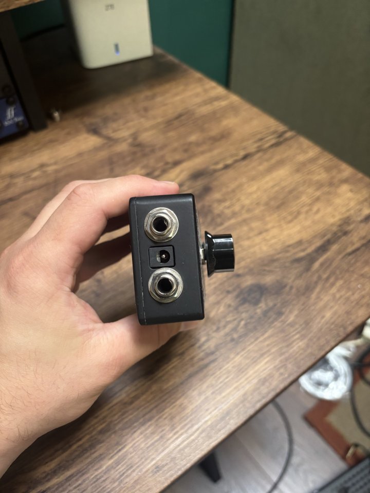 Fortin zuul noisegate blackout edition.