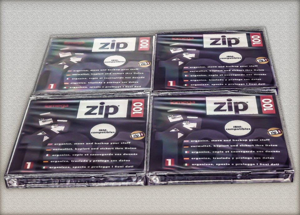 Disquetes de 100 MB IOMEGA ZIP. 7 € la unidad.