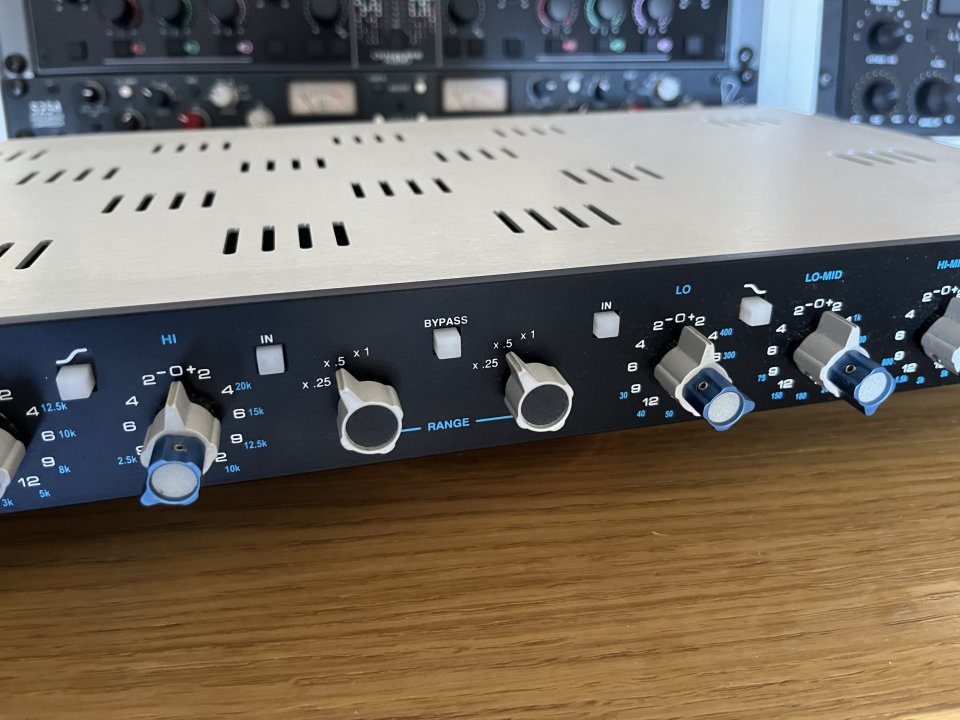 Equalizador estéreo  Api 5500