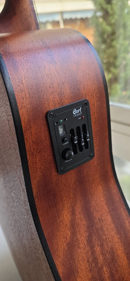 Guitarra  Electroacústica Cort