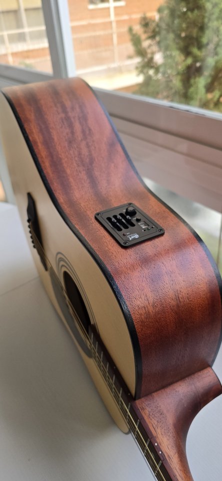 Guitarra  Electroacústica Cort