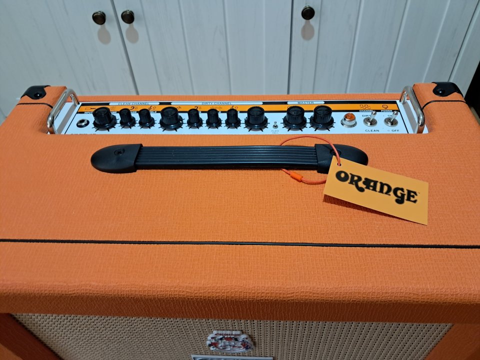 Orange Crush CR60C de segunda mano · Foto 2 de 10 · Navarra · 400 €