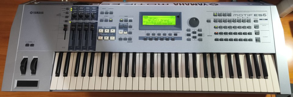 Yamaha Motif ES6