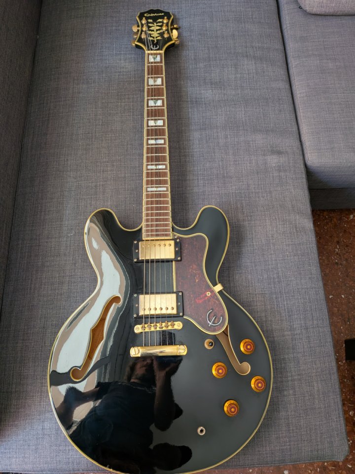 Epiphone Sheraton de segunda mano · Foto 1 de 5 · Barcelona · 350 €