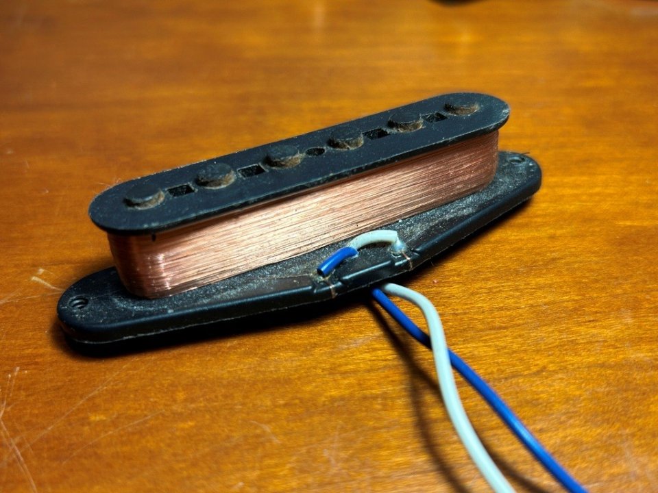 Juego pastillas Fender American Standard 1997 - Delta Tone de segunda mano · Foto 2 de 10 · Barcelona · 165 €