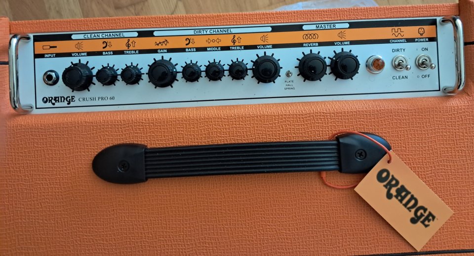 Orange Crush CR60C de segunda mano · Foto 3 de 10 · Navarra · 400 €