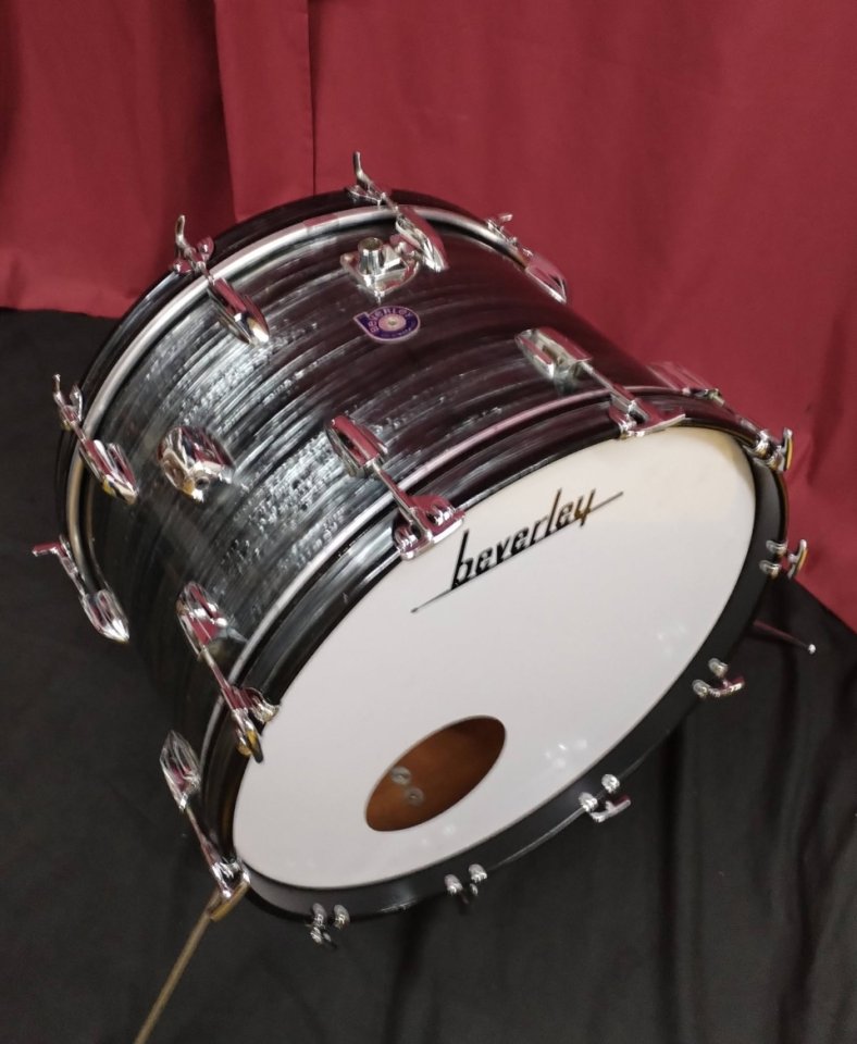 Bombo Beverly de 22x14 de segunda mano · Foto 1 de 6 · Barcelona · 299 €