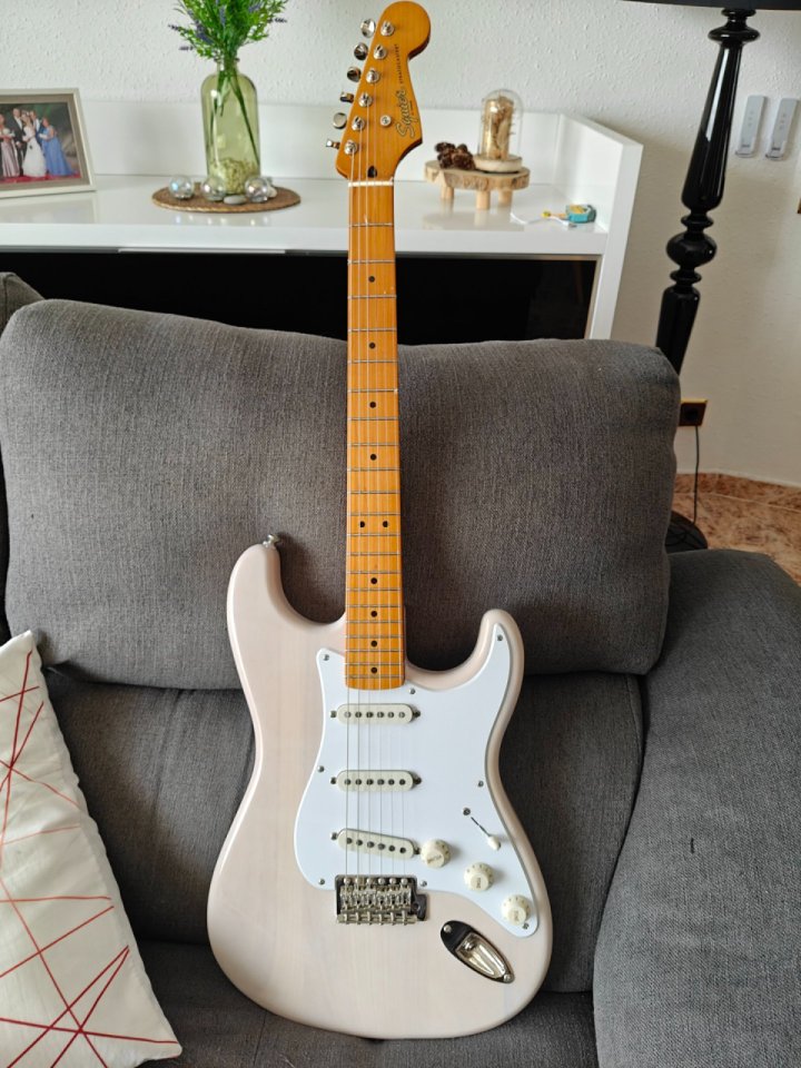 Squier stratocaster Classic vibe 50 de segunda mano · Foto 2 de 10 · Barcelona · 300 €