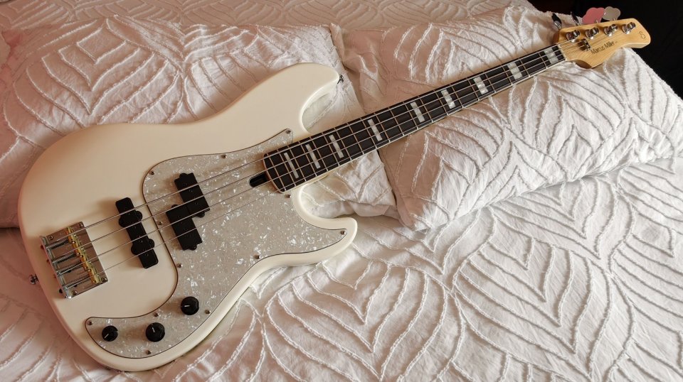 Sire Marcus Miller P7 Custom Pasivo Dimarzio DP126BK de segunda mano · Foto 10 de 10 · Lugo · 595 €