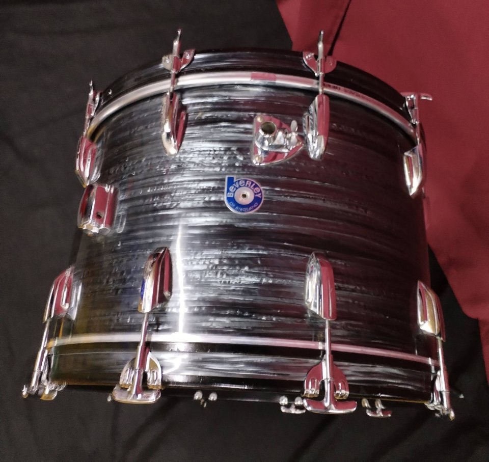 Bombo Beverly de 22x14 de segunda mano · Foto 2 de 6 · Barcelona · 299 €