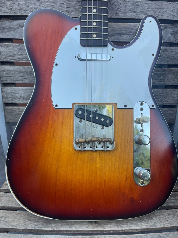 Fender Custom Telecaster JASON ISBELL de segunda mano · Foto 2 de 10 · Alicante · 1380 €