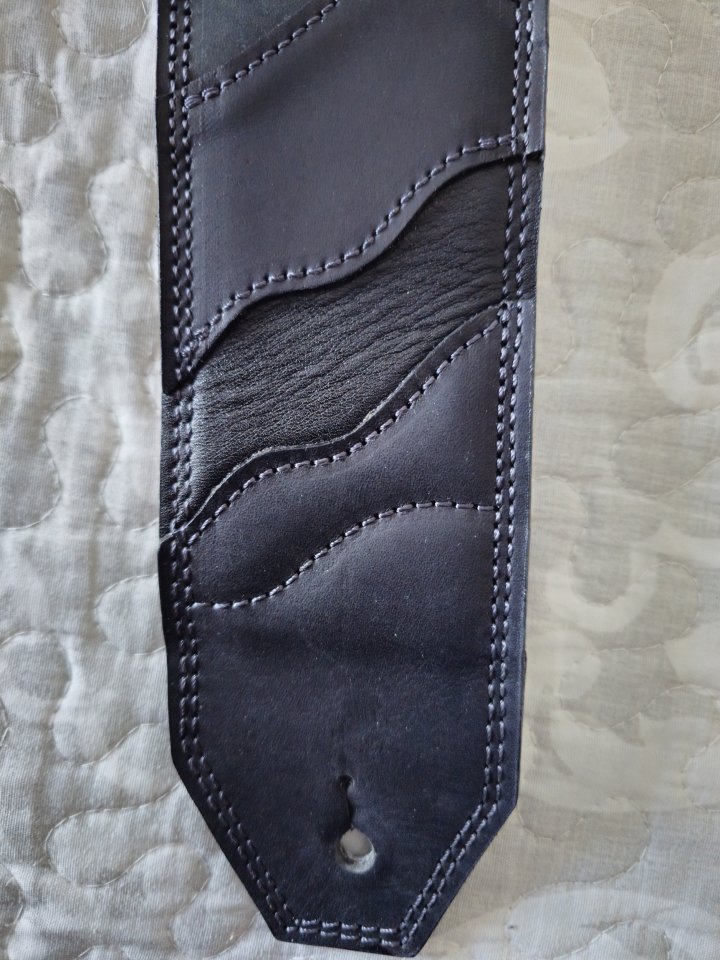 Correa guitarra o bajo de segunda mano · Foto 5 de 5 · Zaragoza · 60 €