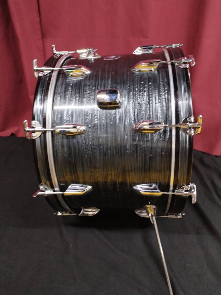 Bombo Beverly de 22x14 de segunda mano · Foto 3 de 6 · Barcelona · 299 €
