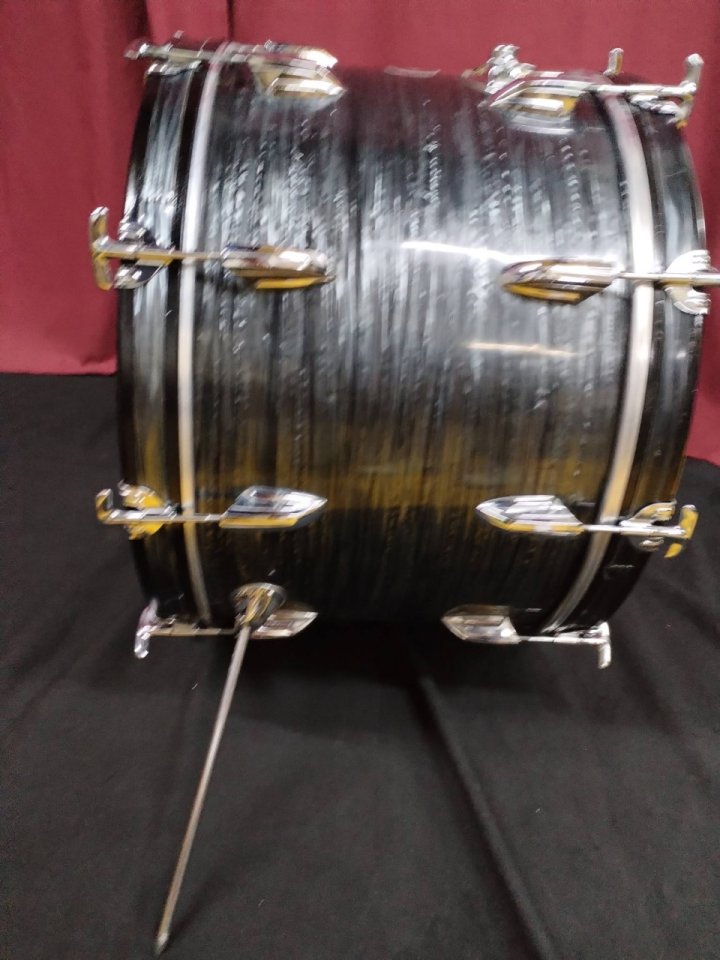 Bombo Beverly de 22x14 de segunda mano · Foto 4 de 6 · Barcelona · 299 €