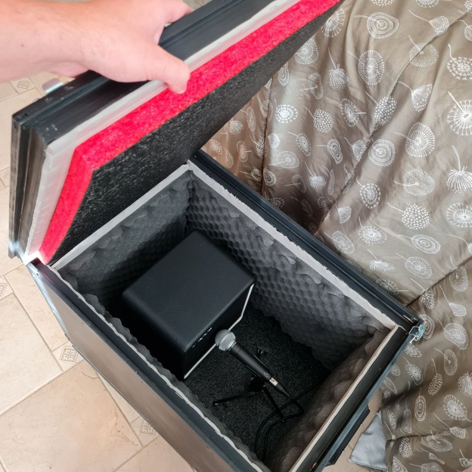 Isobox para grabar la guitarra en casa de segunda mano · Foto 2 de 7 · Alicante · 150 €