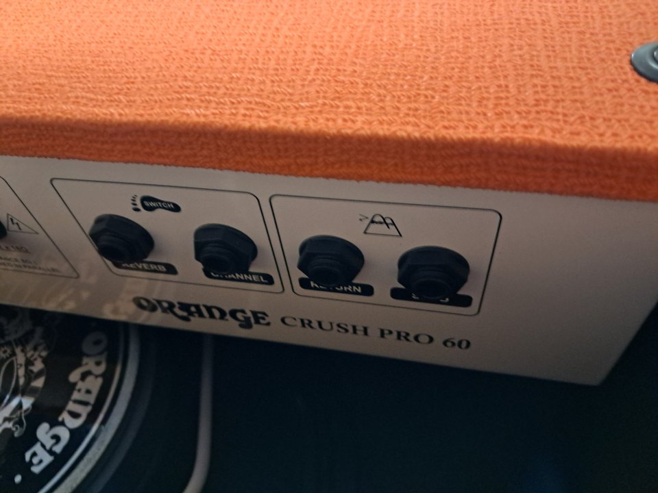 Orange Crush CR60C de segunda mano · Foto 9 de 10 · Navarra · 400 €