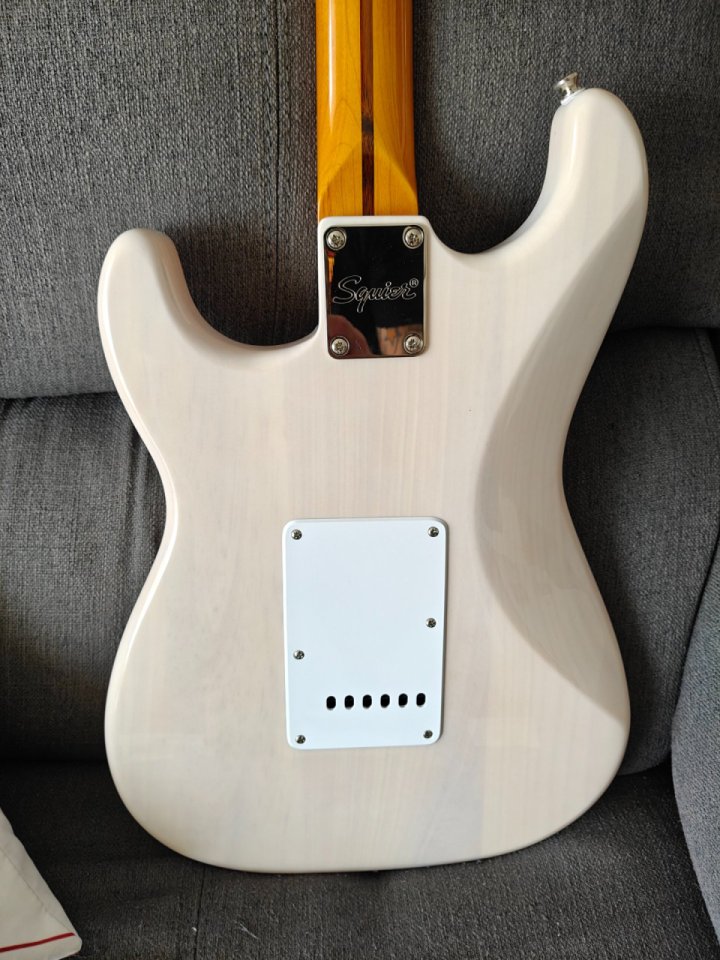 Squier stratocaster Classic vibe 50 de segunda mano · Foto 8 de 10 · Barcelona · 300 €