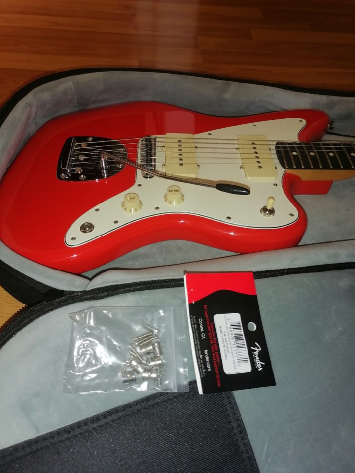 Fender Jazzmaster Player II de segunda mano · Foto 3 de 10 · Barcelona · 650 €