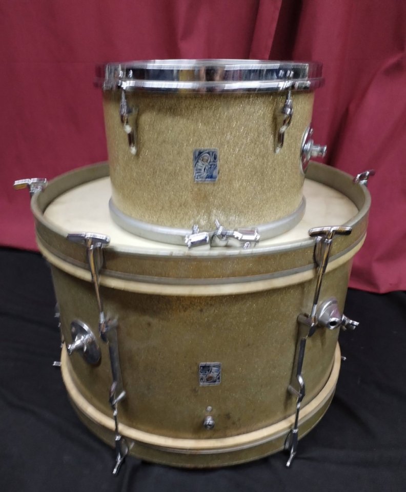 Bombo Olympic 20x12 + tom de 12x8. de segunda mano · Foto 3 de 10 · Barcelona · 299 €