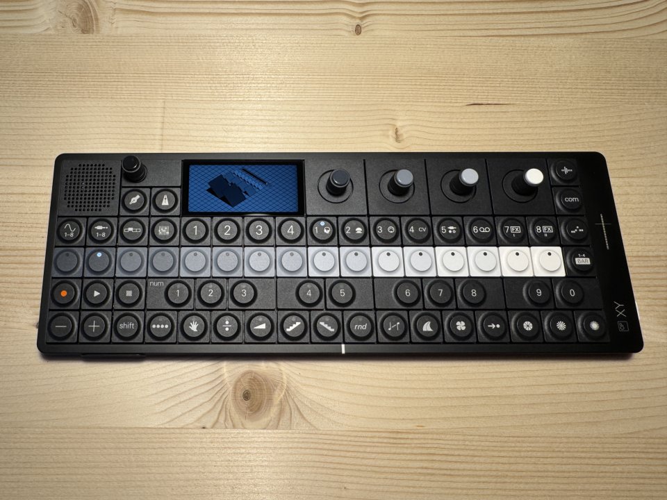 Teenage Engineering OP-XY Portable Synthesizer de segunda mano · Foto 1 de 8 · Barcelona · 1700 €
