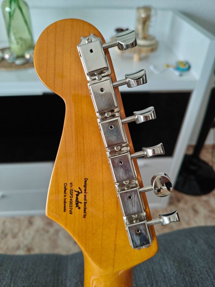 Squier stratocaster Classic vibe 50 de segunda mano · Foto 10 de 10 · Barcelona · 300 €