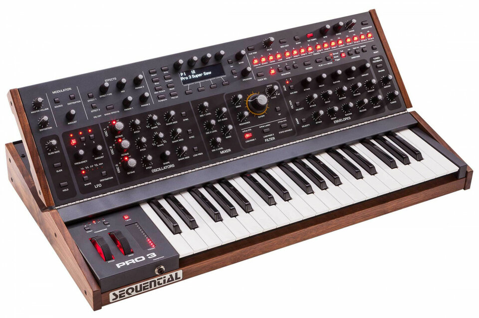 Sequential Prophet 10 Module, Prophet REV2-8 Module, Pro 3, Elektron Digitakt, Erica Synths HEXDRUM, V Collection 11