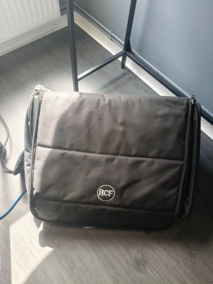 RCF NX 12-SMA Monitor Activo