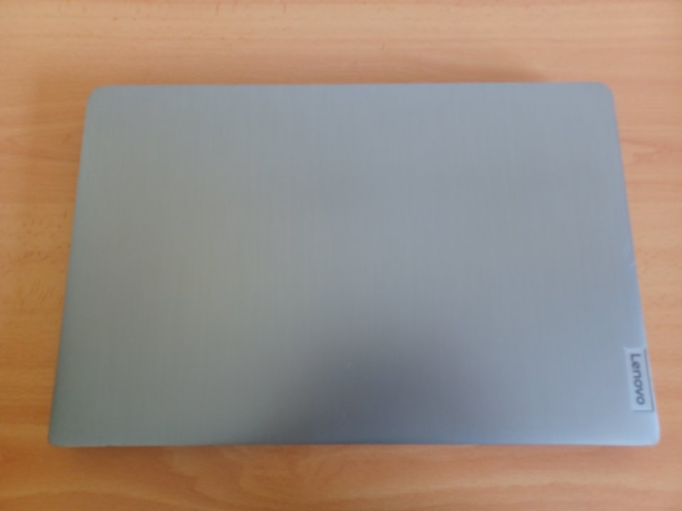 Ordenador portátil Lenovo IdeaPad 3 15itl6 i5 8GB 256GB de segunda mano · Foto 2 de 10 · Madrid · 250 €