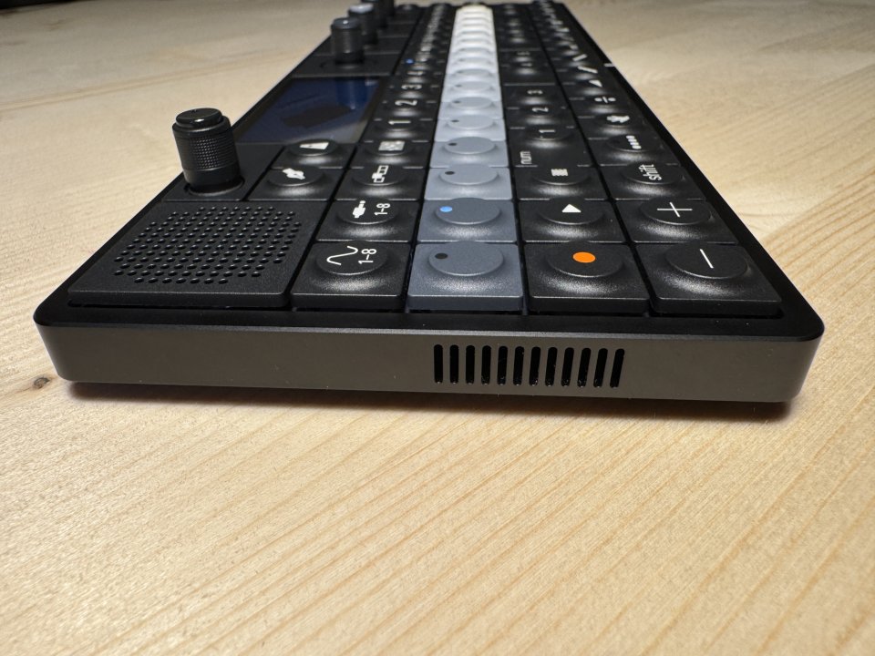Teenage Engineering OP-XY Portable Synthesizer de segunda mano · Foto 4 de 8 · Barcelona · 1700 €