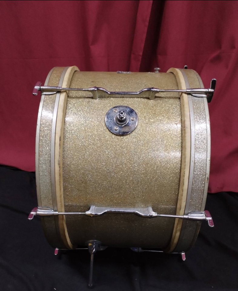 Bombo Olympic 20x12 + tom de 12x8. de segunda mano · Foto 8 de 10 · Barcelona · 299 €